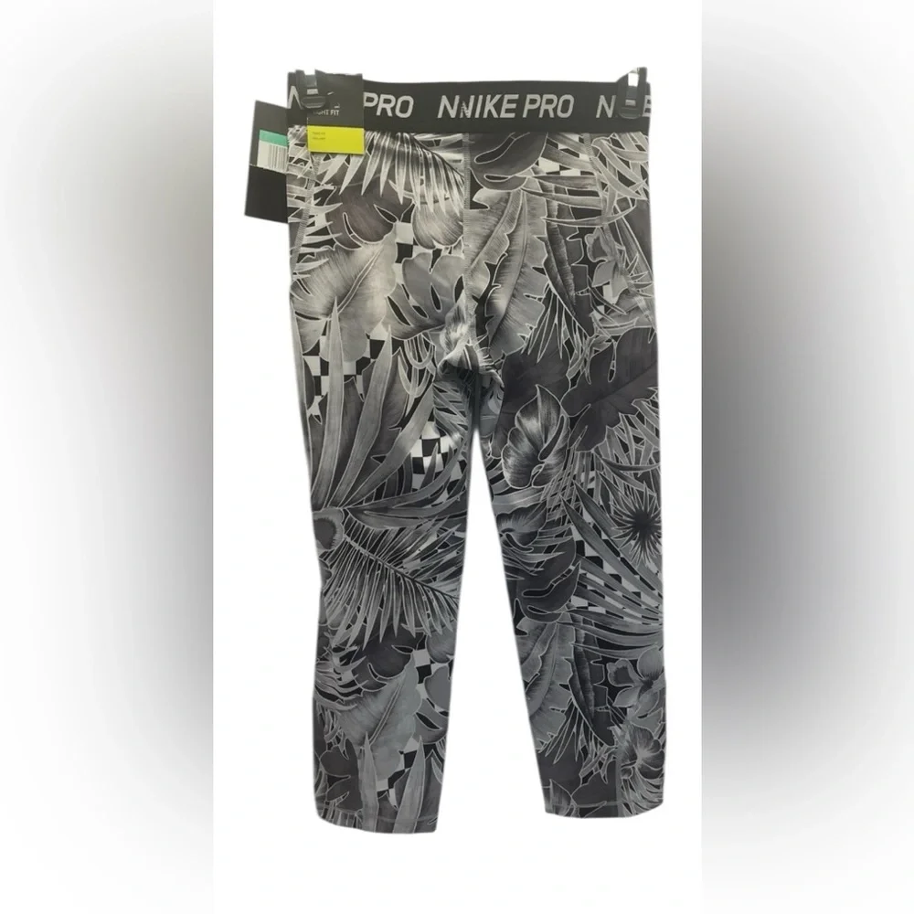 Nike Pro Girls Black White Gray Athletic Leggings Capris Dri Fit